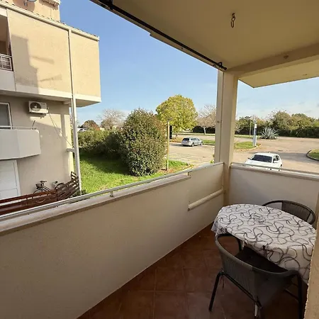 Apartma * Mareda
